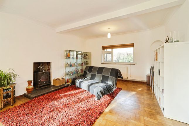 31, New Street, PUDSEY photo 3