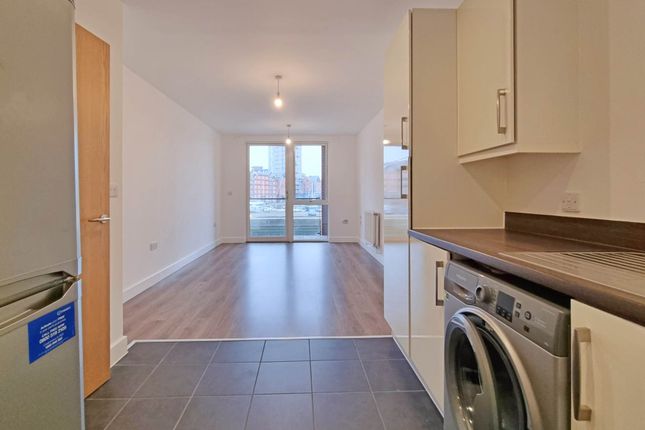 403 Eclipse Court, Barnard Square, Ipswich photo 4
