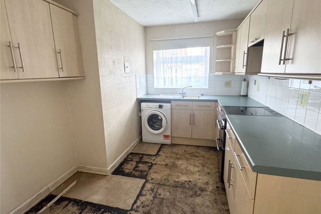 7, Trent Road, Swindon photo 4
