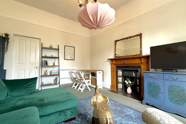 Flat 1, Naden Green, 74-76 Middleton Hall Road, Birmingham photo 3