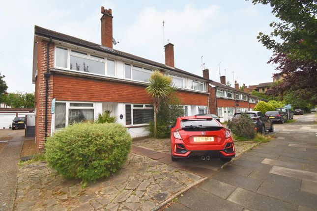 2-bed maisonette on 23, New Zealand Avenue, Walton-on-Thames, £359,950