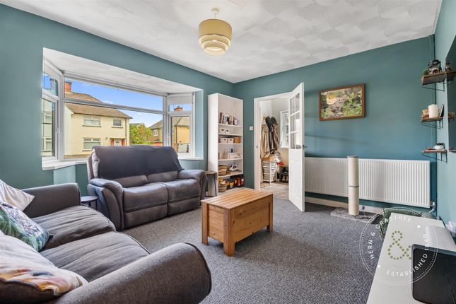 52, Heol Powis, Cardiff photo 4