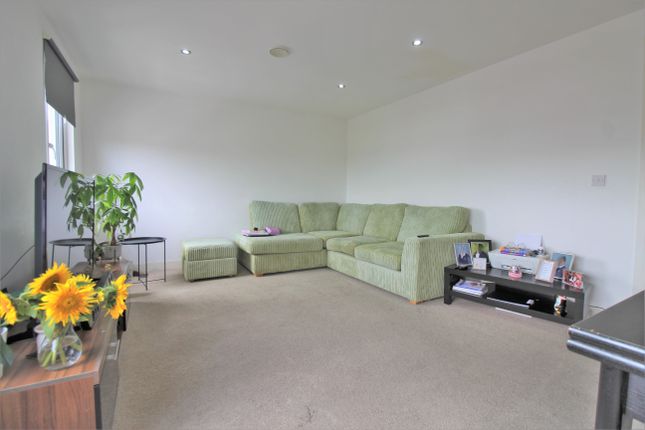 Flat for sale in London Road, Portsmouth
