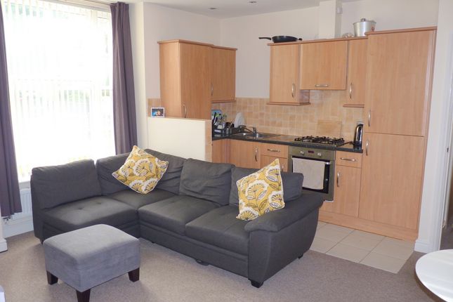 Flat 1, Prenton photo 3