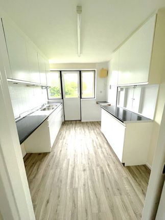 Thumbnail Bungalow to rent in Gibson Drive, Bicester, Oxfordshire