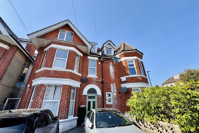 Flat to rent in Donoughmore Road, Boscombe, Bournemouth