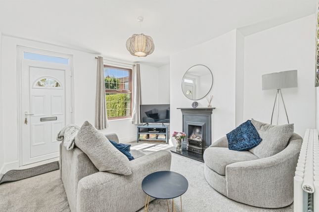 10, Primrose Lane, Wakefield photo 3