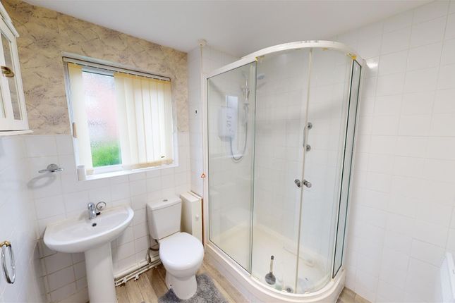 Flat for sale in Parklands, Rainford, 8