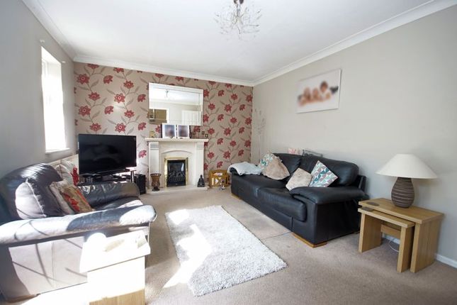 145, Cuckoo Lane, Fareham photo 3