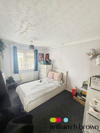 3, Clematis Way, Essex photo 4