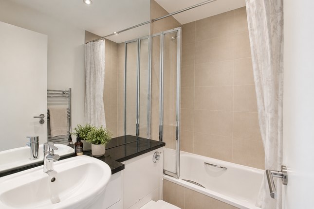 Flat 22, Nell Gwynn House, London photo 3