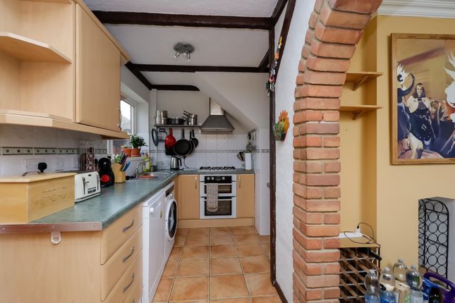 7, Walmer Road, Seaford photo 4