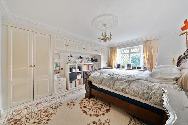 2a High Beeches, GERRARDS CROSS photo 2