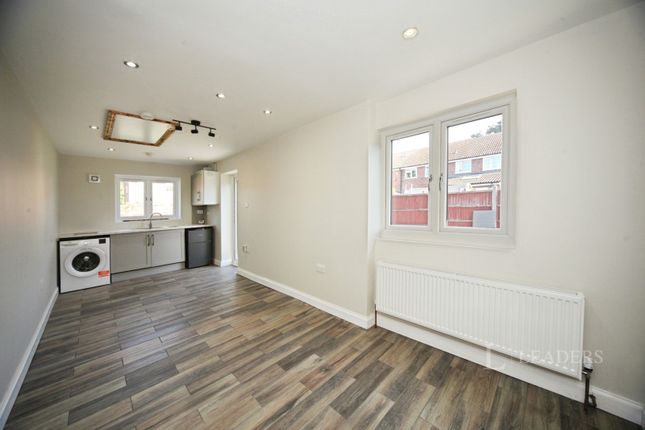 73A, Cemetery Road, Dunstable photo 3
