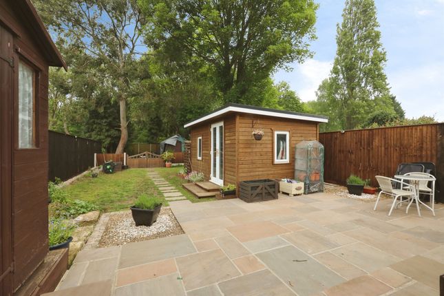 72, Mansfield Crescent, Doncaster photo 4