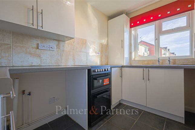 63, Foden Avenue, Suffolk photo 5