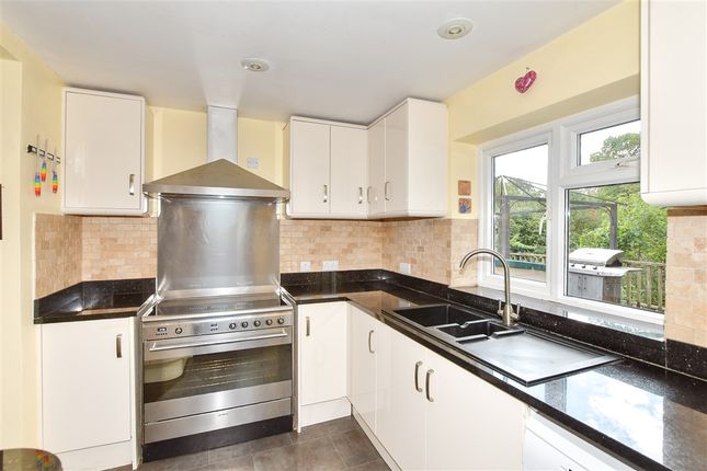 Linnell Road, Redhill photo 4
