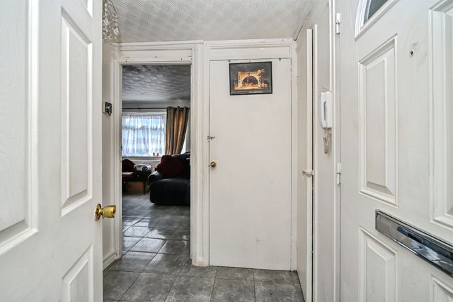 49, Williamson Road, Bedford photo 2