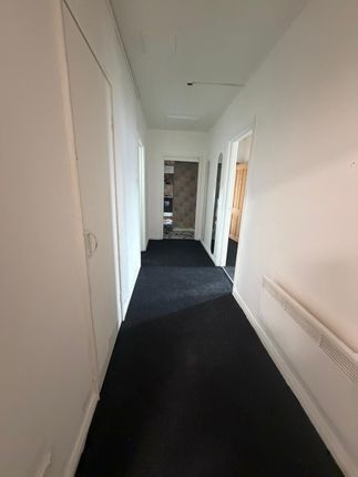 Flat 3, 7-9, Little Horton Lane, Bradford photo 2