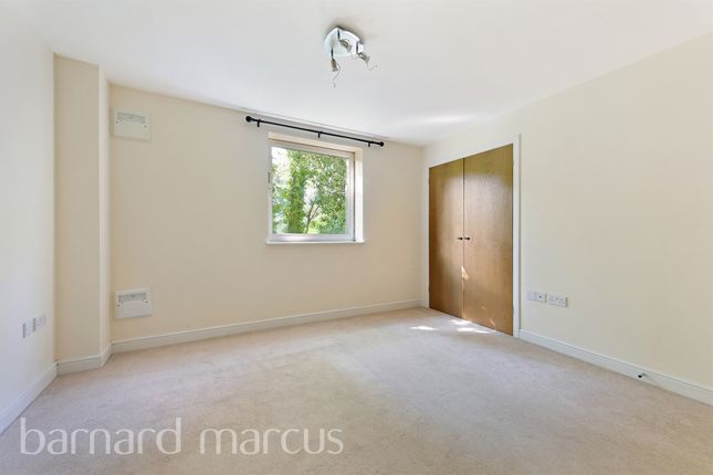 Flat 9, St Marks Heights, 2, Lamberts Road, Surbiton photo 4