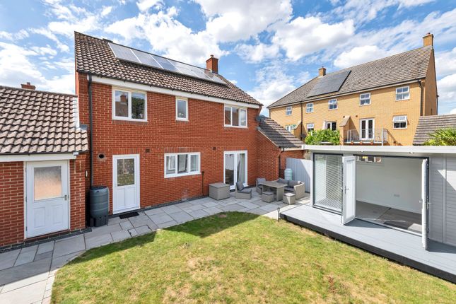 3 Plantation Way, Bury St. Edmunds photo 4