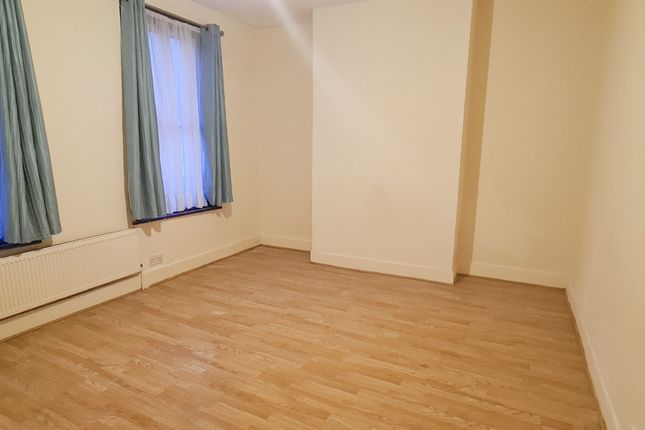 96, Leytonstone Road, London photo 2