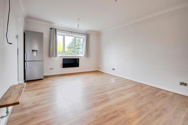 Crown Rise, Watford photo 2