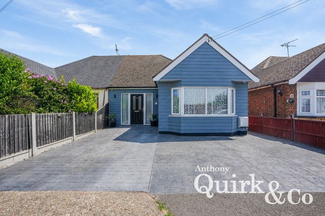 2-bed house on 30, Gwendalen Avenue, Canvey Island, £325,000