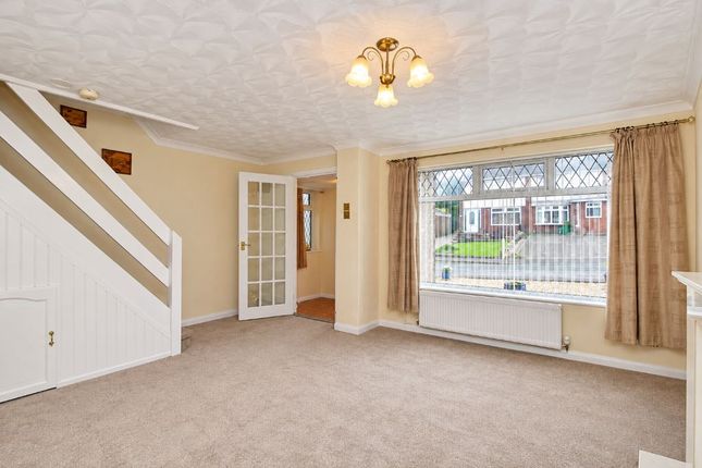 32, Milford Close, Pontypridd photo 4