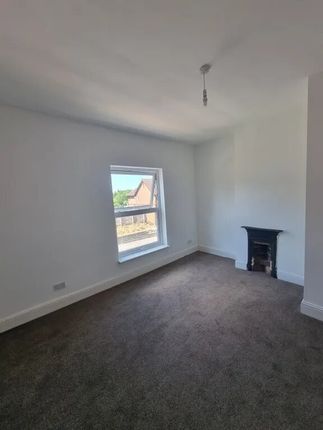 Terraced house to rent in High Bank Road, Burton-On-Trent