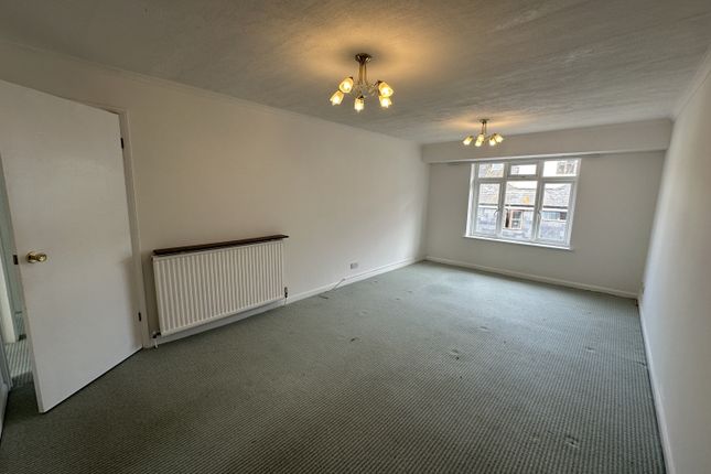 4, Mews Court, Dawlish photo 3