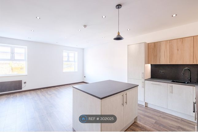 Flat, Standish Court Standish St, Chorley photo 2