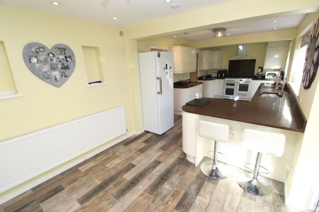 Burnham Drive, Leicester photo 4