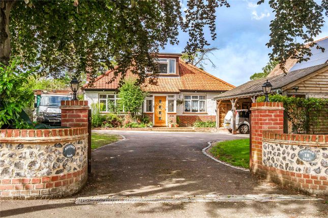 Property for sale in Groveside, Bookham