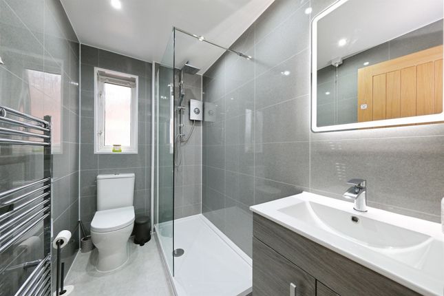 3, Bridgelake Drive, Doncaster photo 4