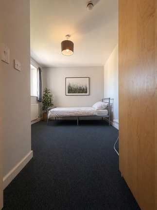 9a, Purley Avenue, Swindon photo 5