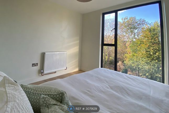 Fordhook Avenue Ealing Common, London photo 4