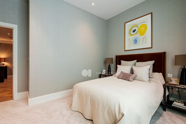 Flat for sale in 9 Millbank Residences, Westminster, London