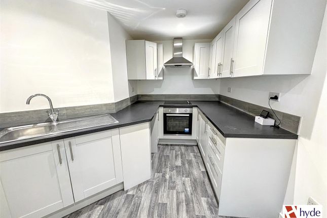 142, Darwen Road, Bolton photo 2