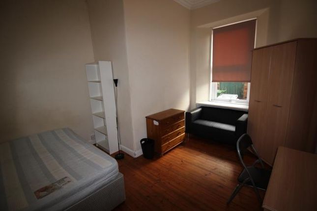 Flat to rent in Union Street, Stirling