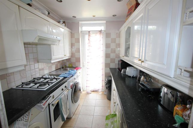 64, Chartham Road, London photo 3