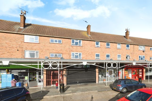Thumbnail Flat for sale in Trent Road, Chelmsford, Essex