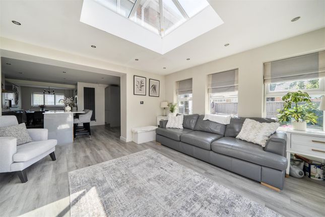 9, Winnham Drive, Fareham photo 4