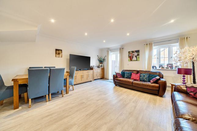 14, Briar Wood Close, Bromley photo 4