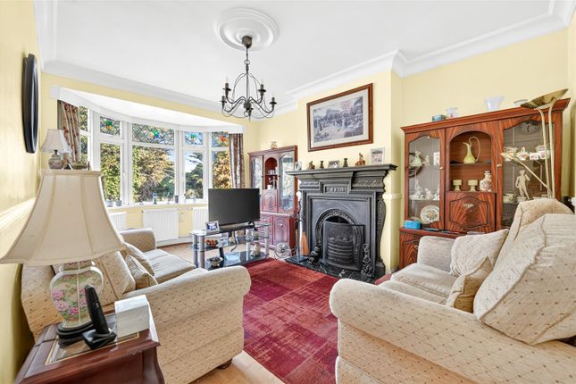 12, Hedgeley, Ilford photo 2