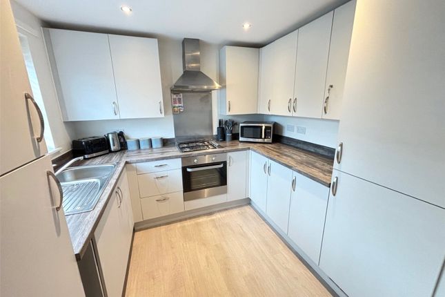 37, George Wynn Way, Telford photo 2