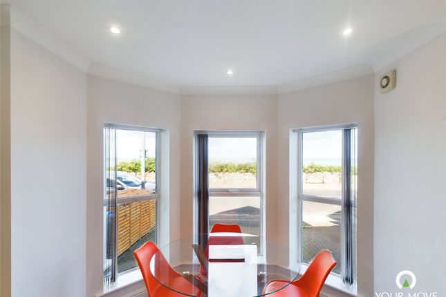 Flat 1, 7, Royal Esplanade, Kent photo 3