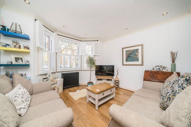 42, Beaconsfield Road, Surbiton photo 2