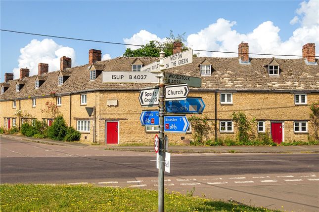 Flat for sale in Weston Road, Bletchingdon, Kidlington, Oxfordshire