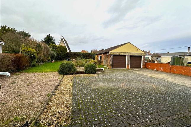 Detached bungalow for sale in Endcliffe Avenue, Bottesford, Scunthorpe